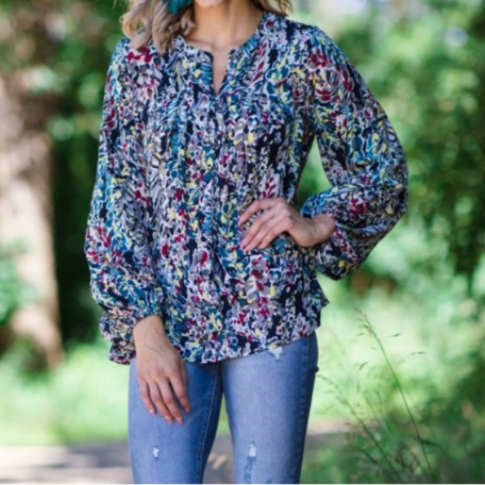 Multi Color Leaf Print Balloon Sleeve Top